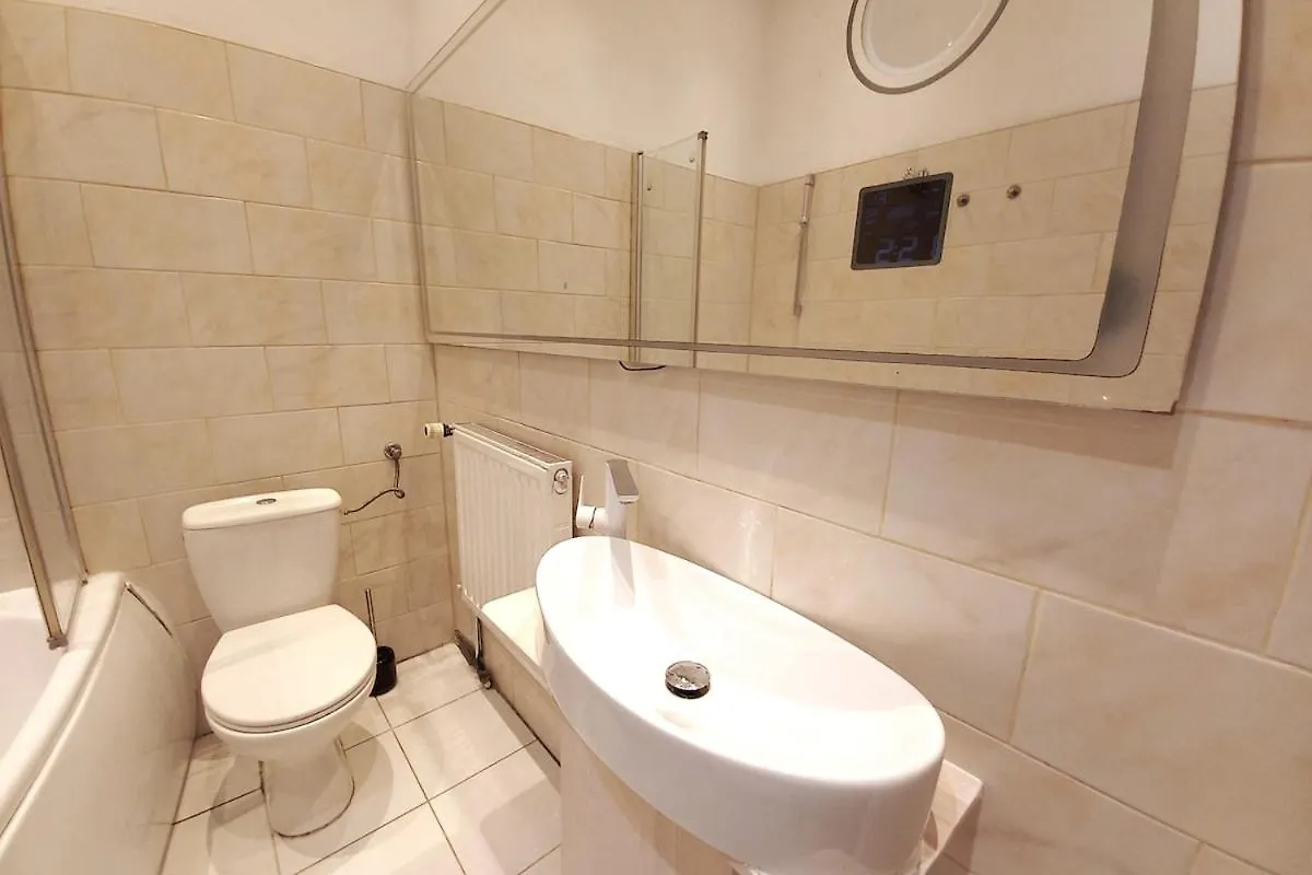 Old Town - 3 Bedrooms Soltyka Str S4 Krakow Daire
